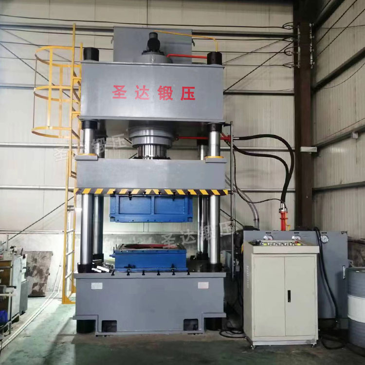 500噸不銹鋼水箱板液壓機(jī)客戶現(xiàn)場(chǎng) 500噸不銹鋼水箱板液壓機(jī)客戶現(xiàn)場(chǎng)