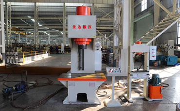 200噸單臂液壓機(jī)多少錢？